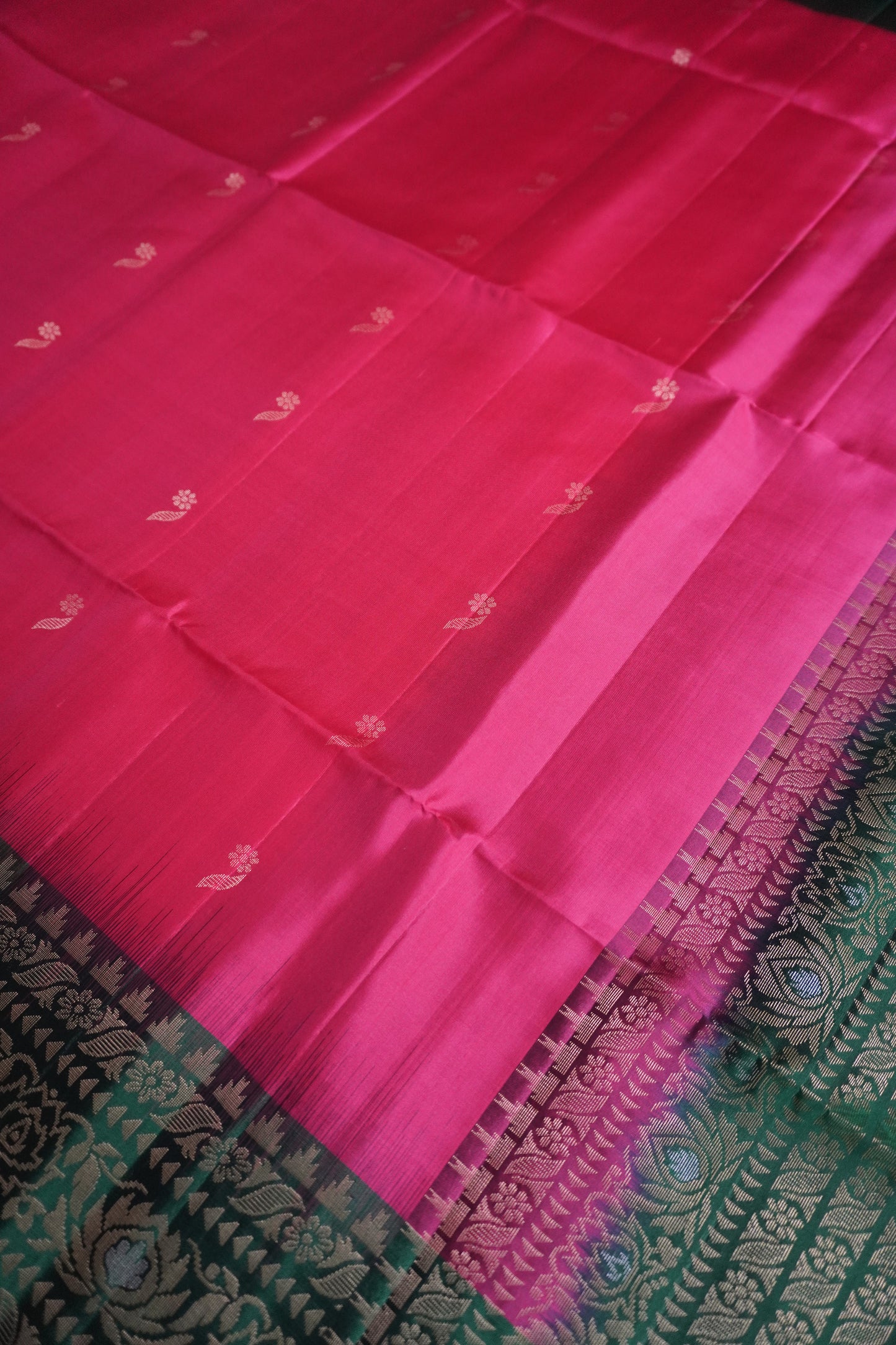 Pink & Bottle Green Handloom Kanchipuram Soft Silk Saree
