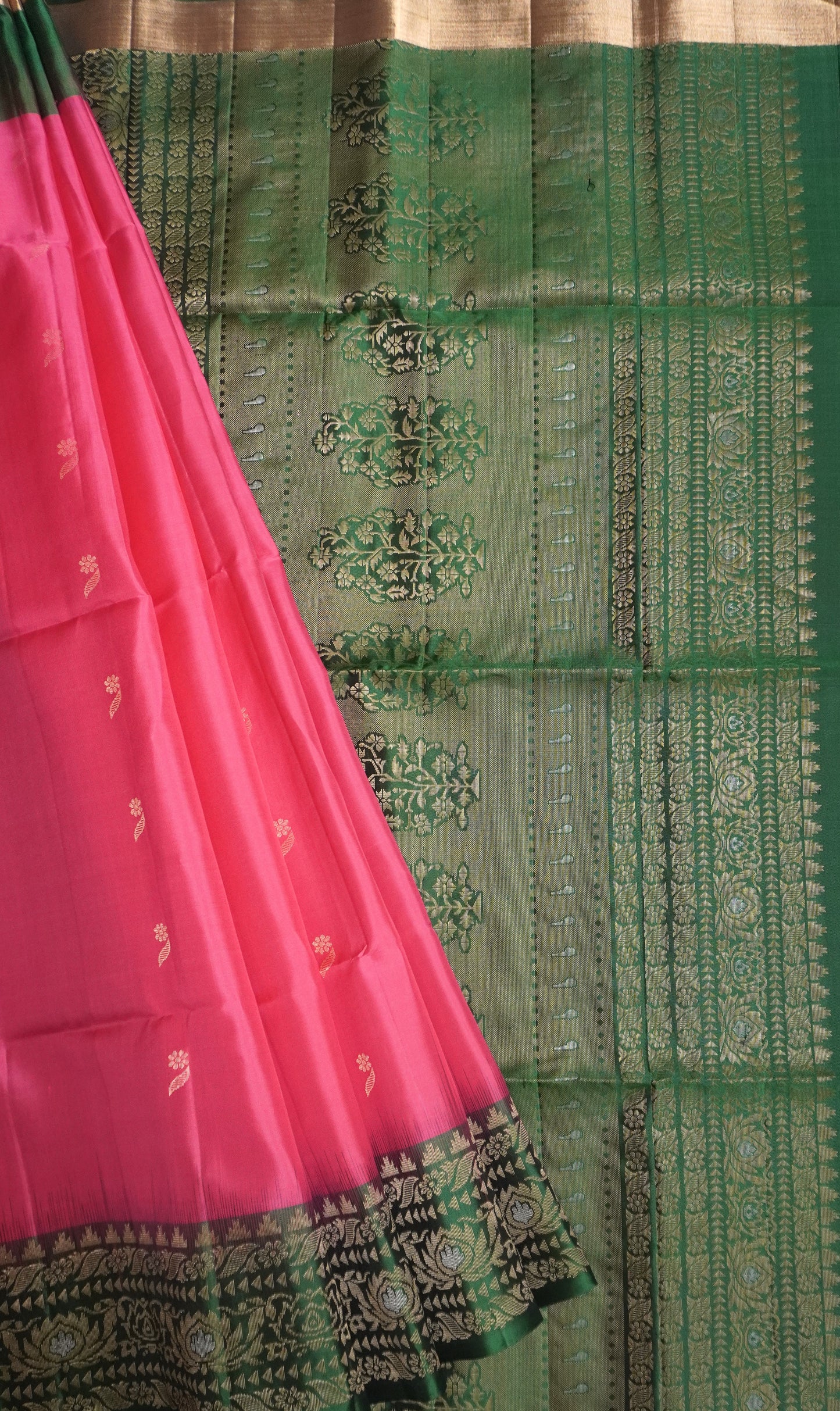 Pink & Bottle Green Handloom Kanchipuram Soft Silk Saree