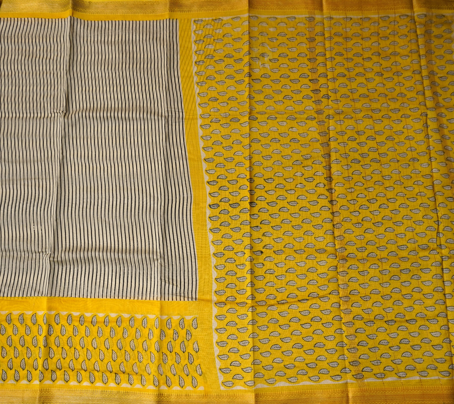 Yellow and Off-White Maheshwari Silk Cotton Saree with Leaf Print