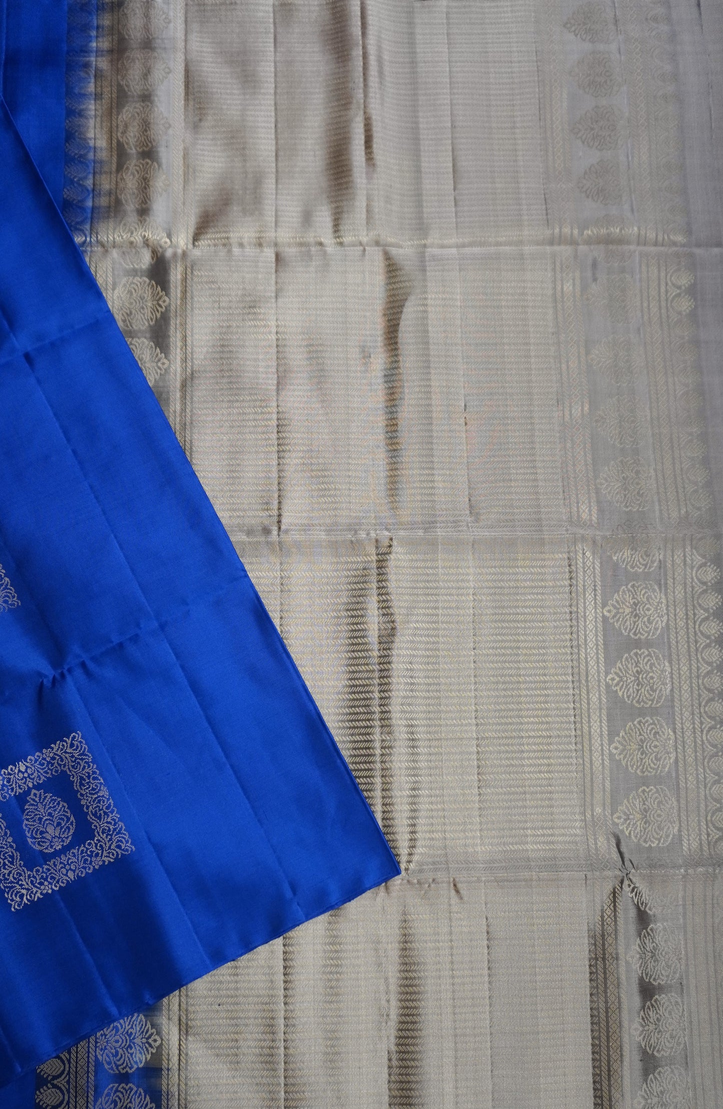 Royal Blue Borderless Handloom Kanchipuram Soft Silk Saree