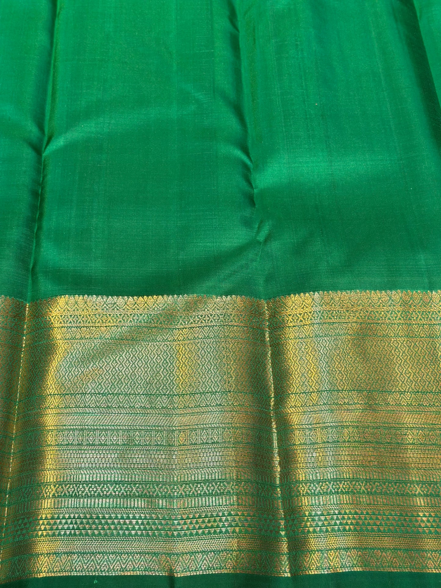 Rani Pink & Dark Green Kanchipuram Pure Silk Saree with Gatti Border