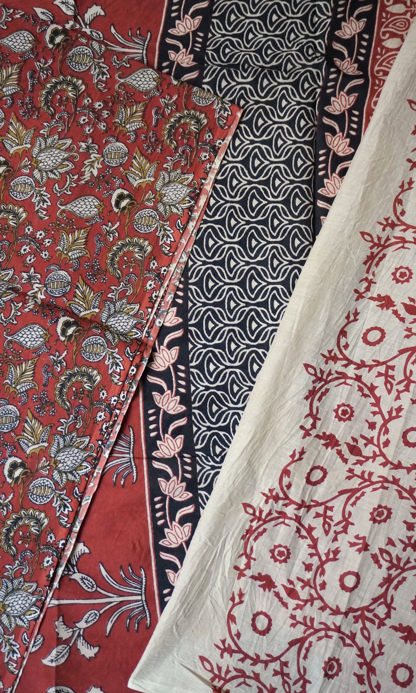 Rusty Red Mulmul Cotton Saree with Bold Ethnic Floral Print