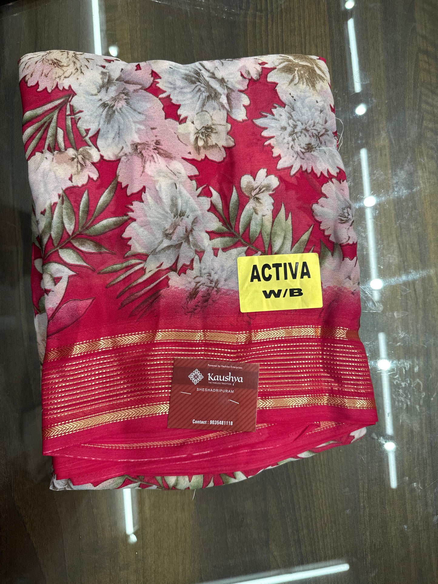 Chiffon big flower with piping border