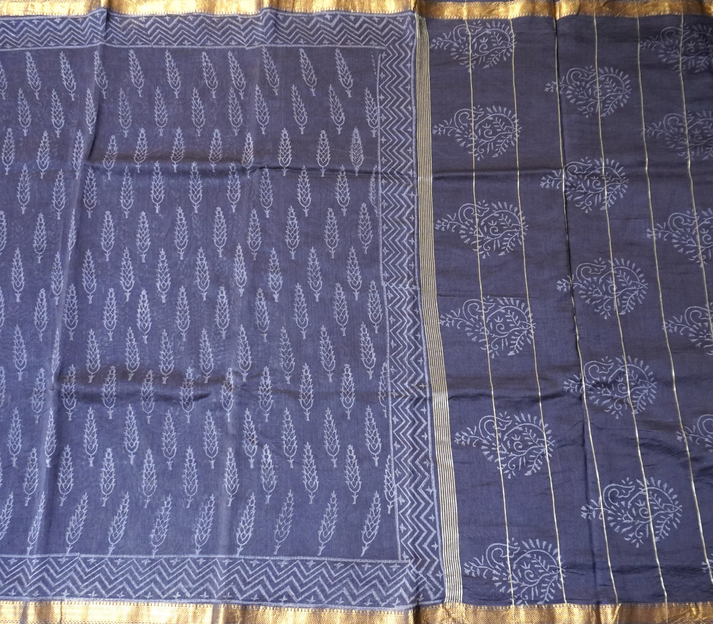 Navy Blue Maheshwari Silk Cotton Saree with Subtle Block Print