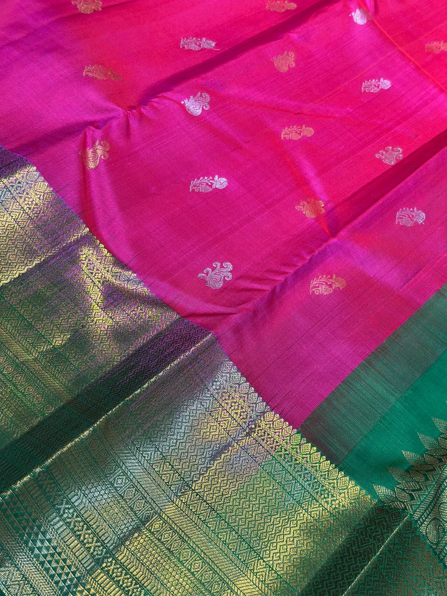 Rani Pink & Dark Green Kanchipuram Pure Silk Saree with Gatti Border