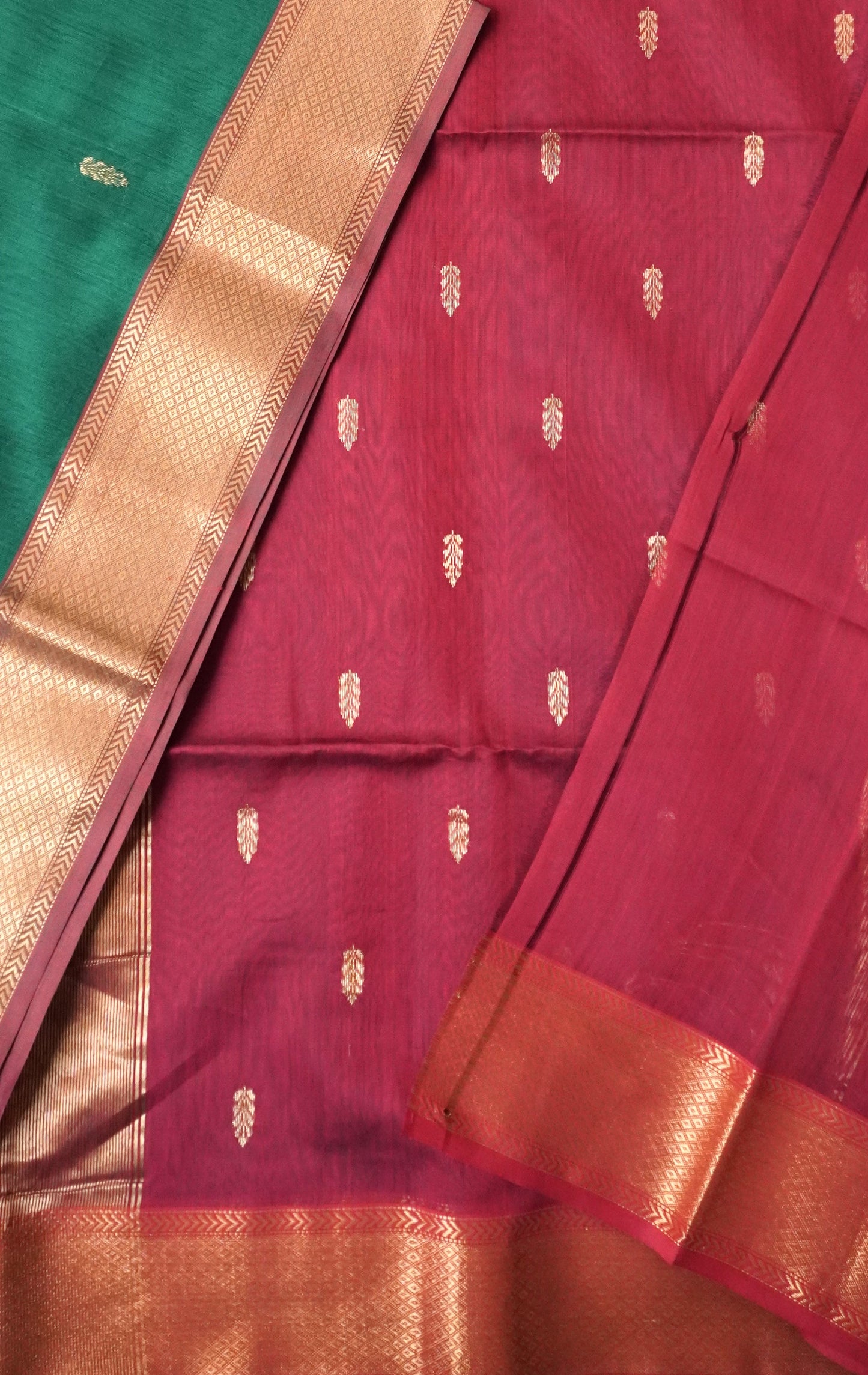 Green Red Maheshwari Silk Cotton Saree