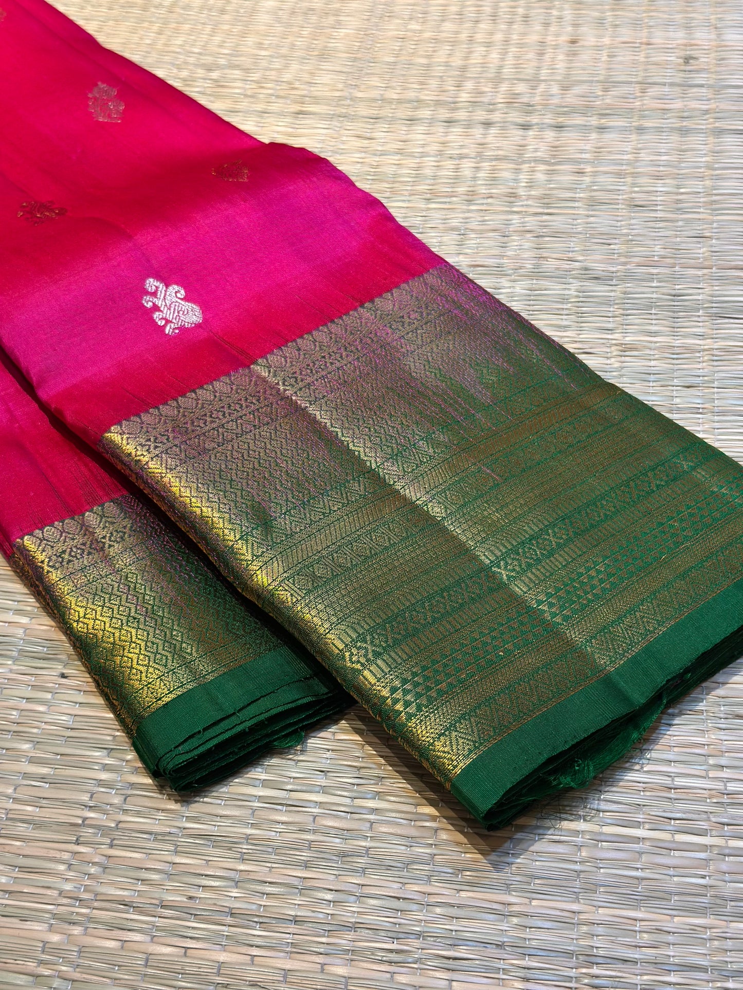 Rani Pink & Dark Green Kanchipuram Pure Silk Saree with Gatti Border