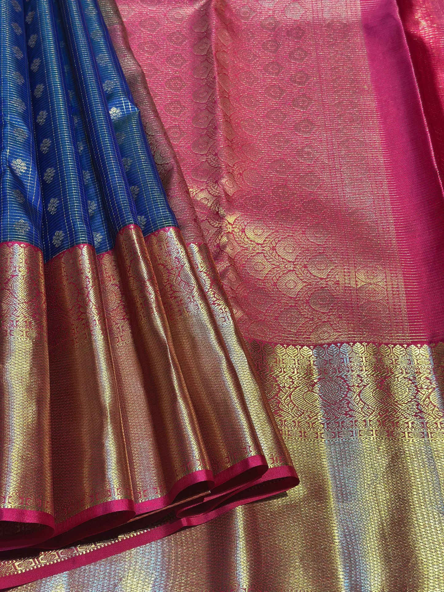 Navy Blue & Magenta Pink Handloom Kanchipuram Pure Silk Saree with Kottanch Jari