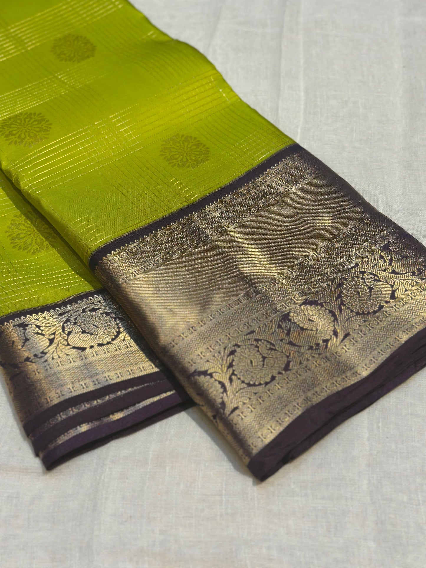 Neon Green & Dark Purple Handloom Kanchipuram Pure Silk Saree with Kottanch Jari