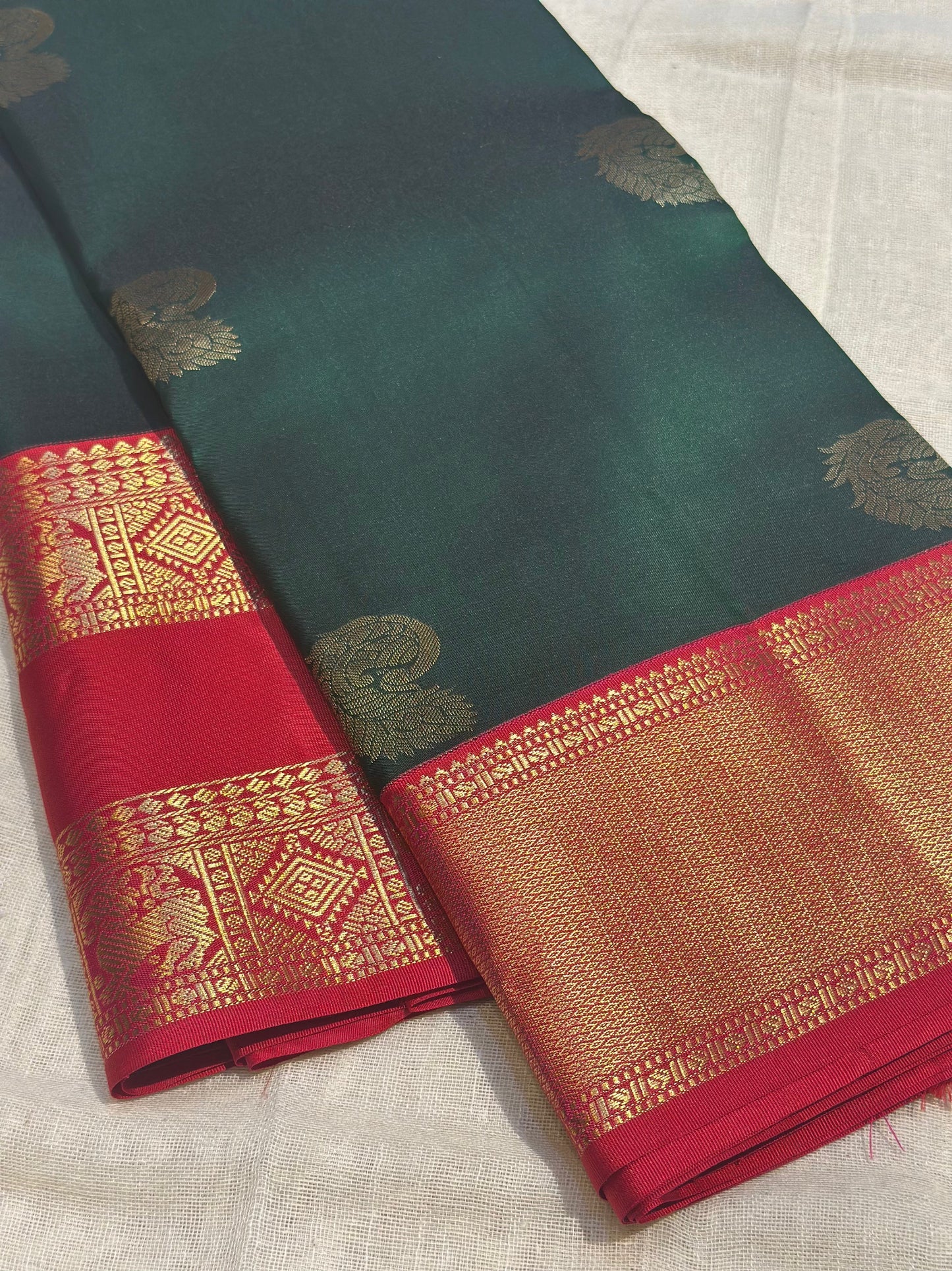 Green Handloom Kanchipuram Pure Silk Saree with Kuttu Zari