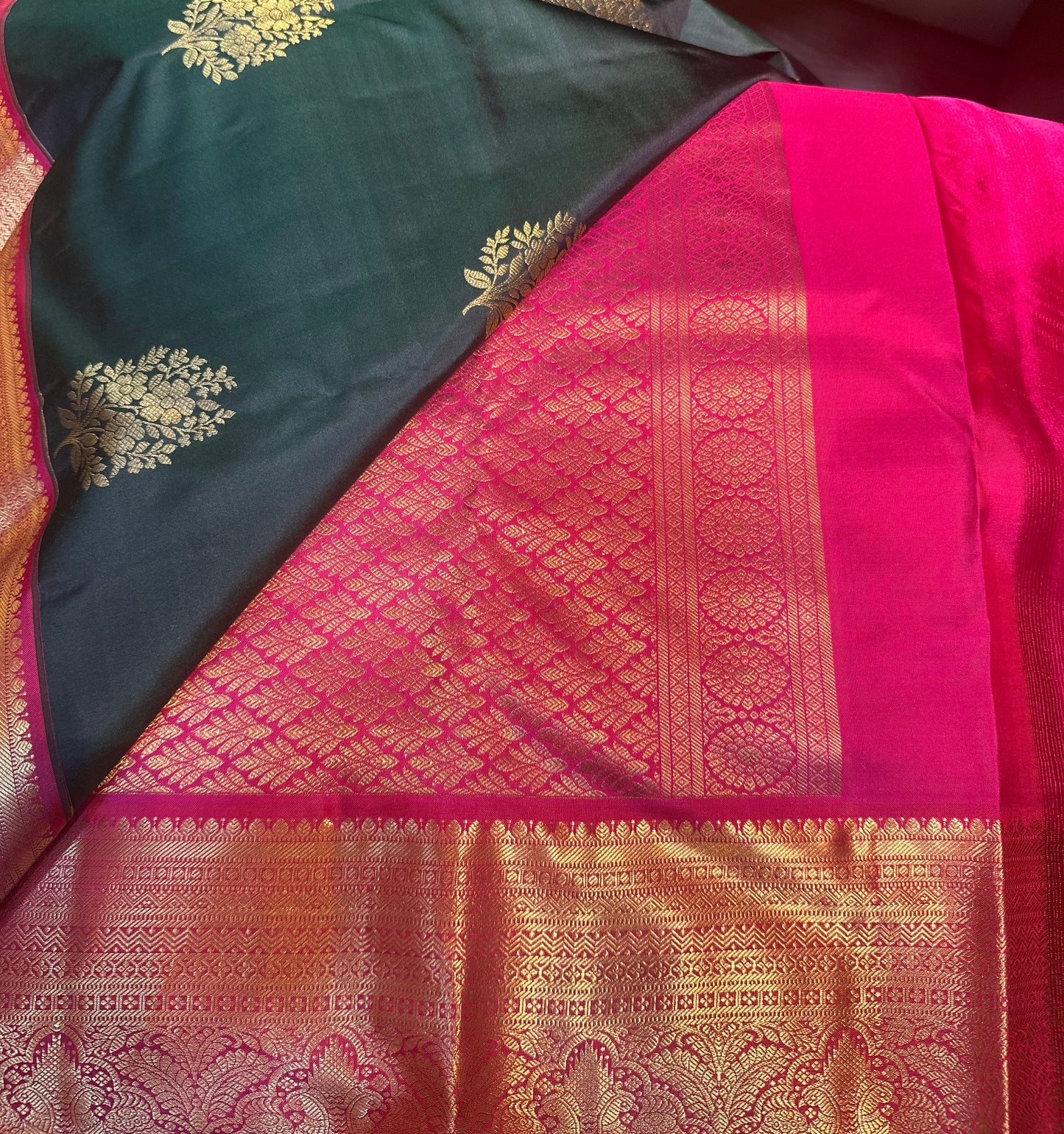 Dark Green & Pink Kanchipuram Pure Silk Saree with Kottanch Butta