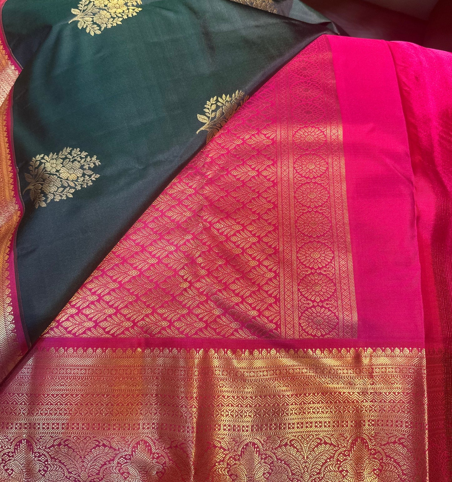 Dark Green & Pink Kanchipuram Pure Silk Saree with Kottanch Butta