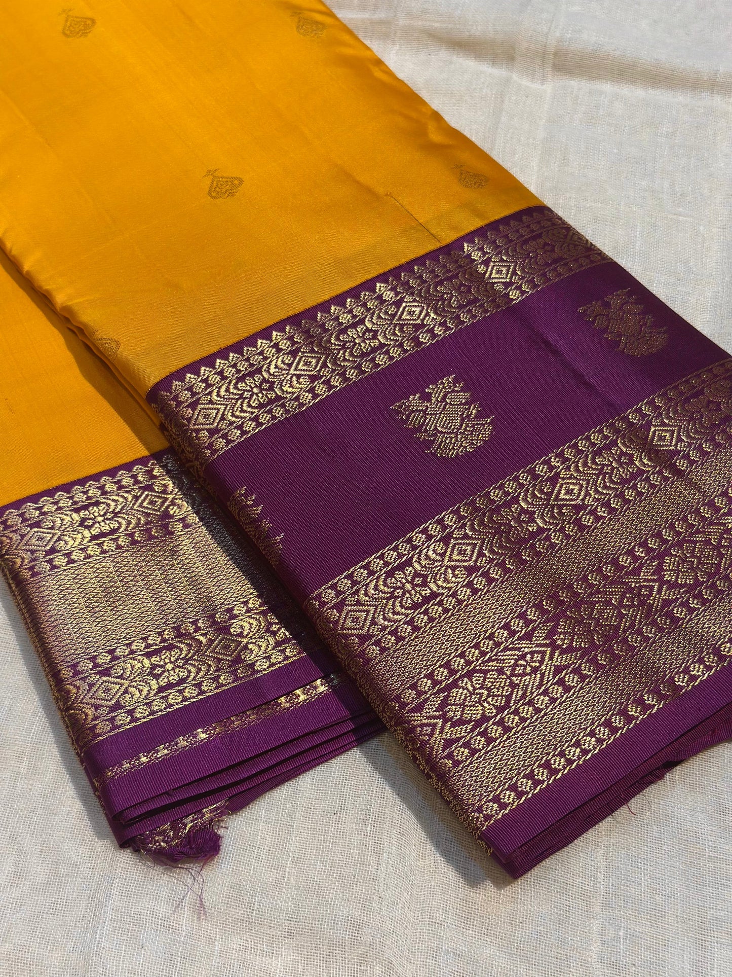 Yellow & Purple Handloom Kanchipuram Pure Silk Saree with Kuttu Jari