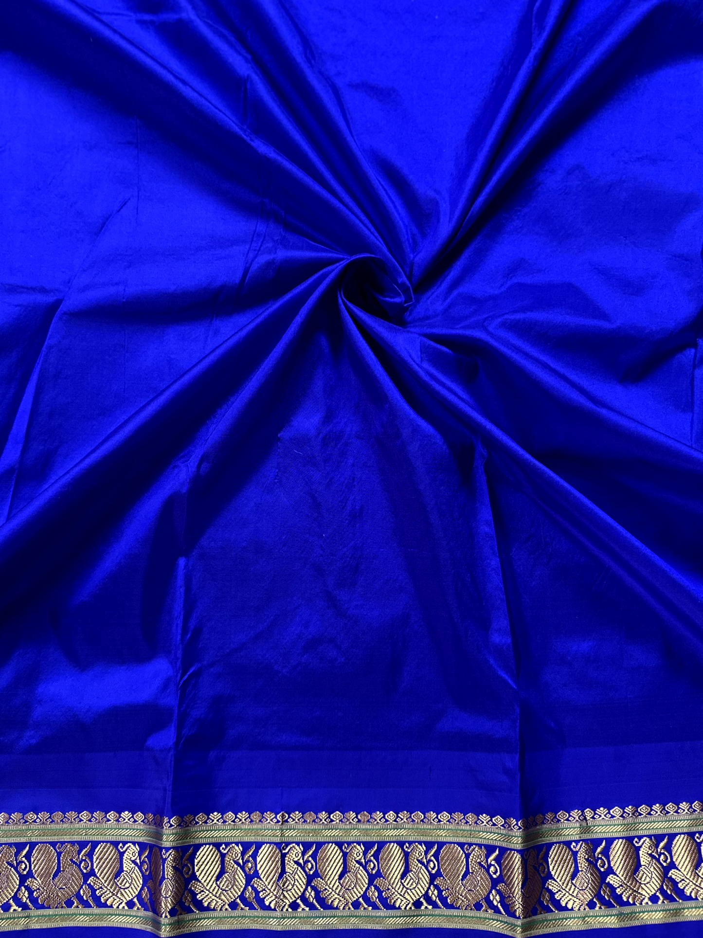 Peacock Green Pure Silk Narayanpet Peshwai Saree with Blue Border
