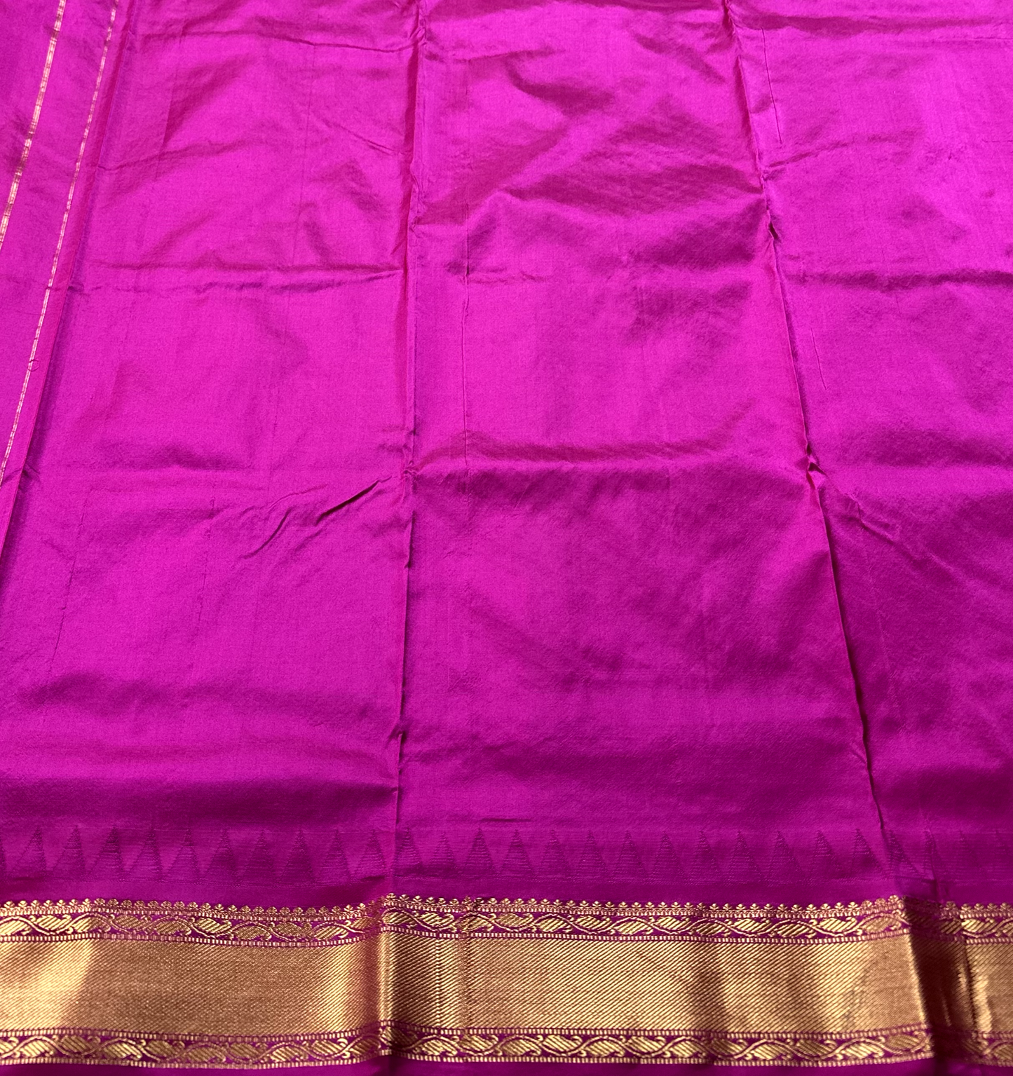 Green Pure Silk Gadwal Saree With Rukmini Border