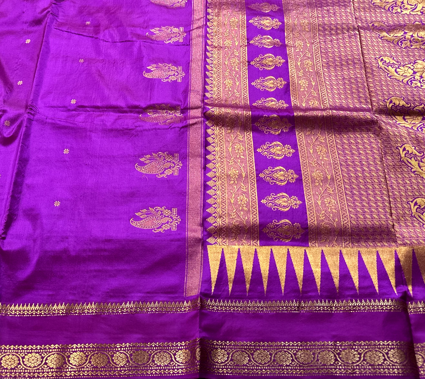 Magenta Pure Silk Gadwal Saree With Gap Radha Rani Border Self