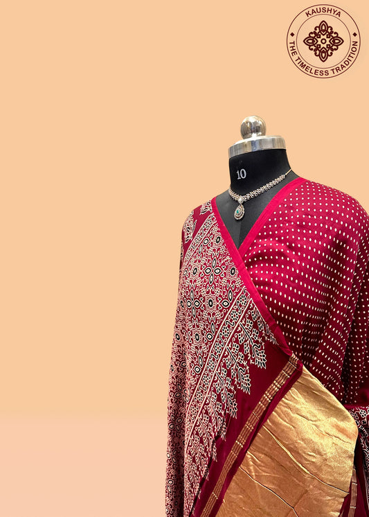 Gajji Soft Silk Saree with Bold Floral & Leaf Borders and Gold Tissue Pallu