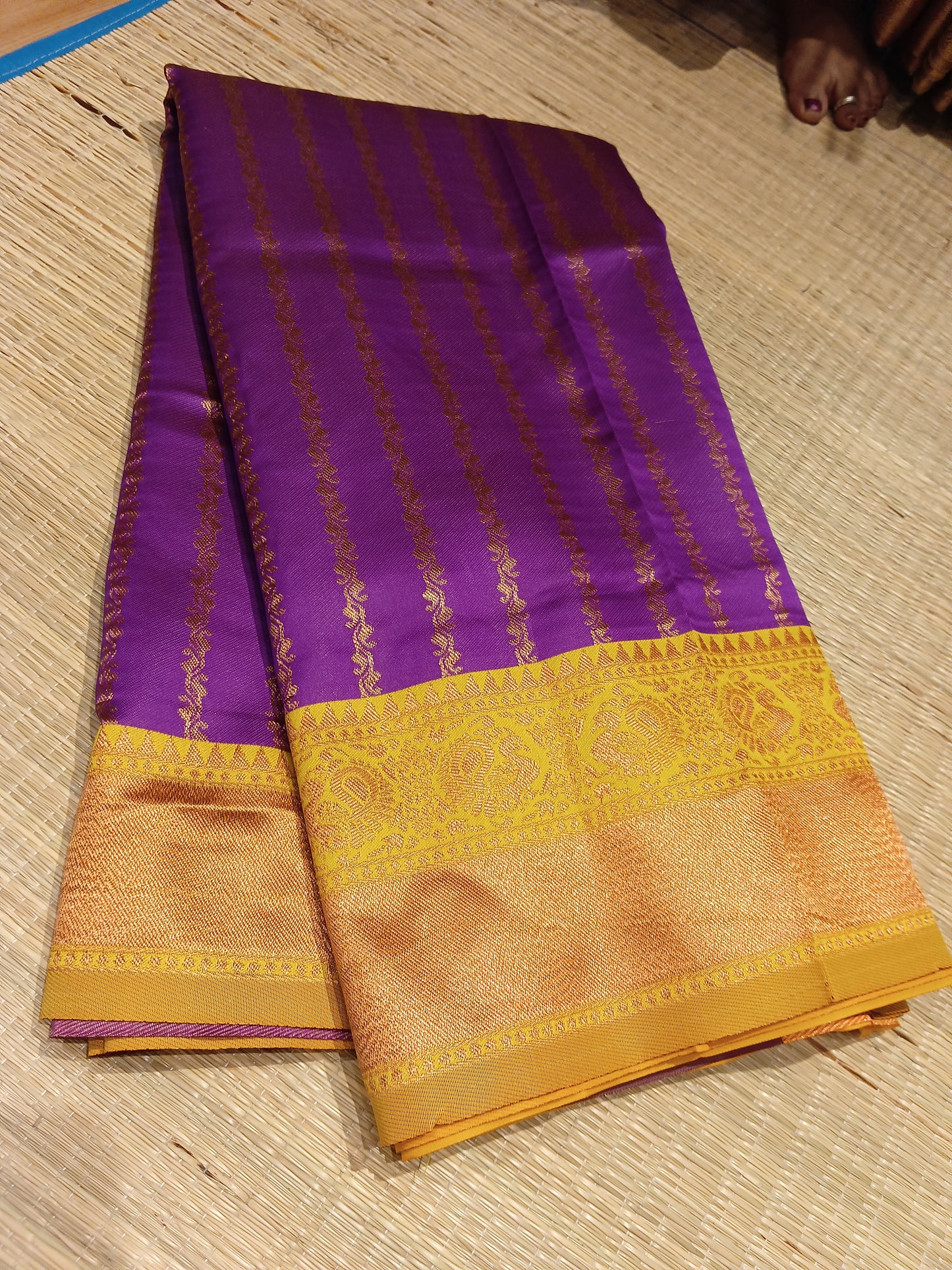 Purple Soft Litchi Silk Saree With Jaquard Work