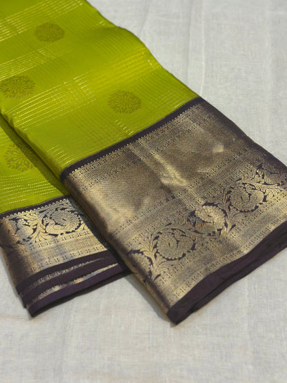 Neon Green & Dark Purple Handloom Kanchipuram Pure Silk Saree with Kottanch Jari