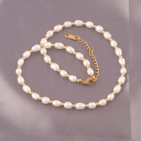 Geometric FreshWater Pearl Necklace Featuring Beading