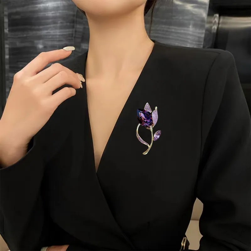 Flower Pin Made Of Zinc Alloy Brooch