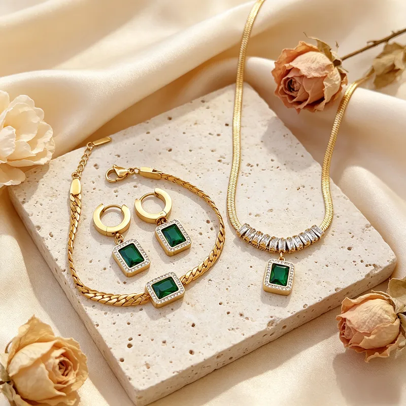 Jewellery Set In Waterproof 304 Stainless  Steel , PVD Coated  And 18K Gold Plated